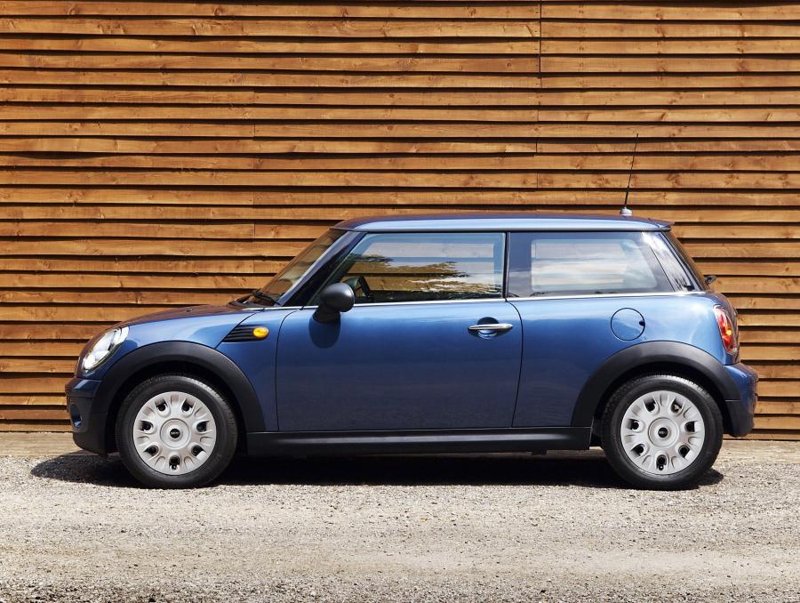  Mini One First 2009 года  (фото 3 из 3)